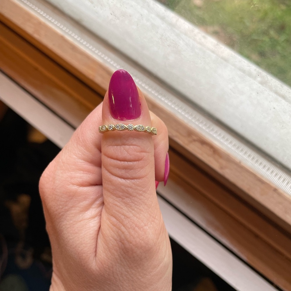 Elegant Gold-Tone Women's Ring